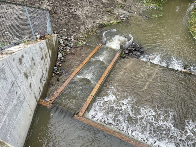 Fotoet viser fisketrappen og kulpen etter at utbedringene er ferdige